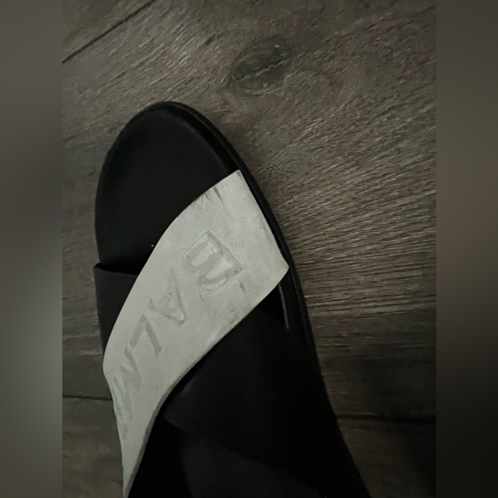 Balmain - 💯 Authentic slides - Picture 10 of 11